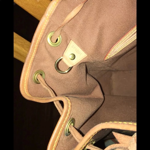 #sold# lv backpack size MM . Used - Picture 2 of 8